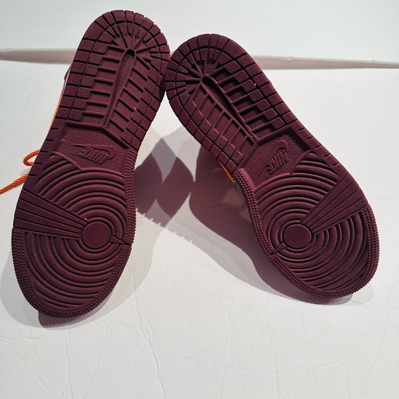 Nike Air JORDAN 1 MID SE GS 'PLAID' Youth Size 4.5 - Picture 9 of 10